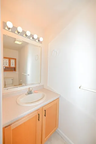 21 Prairie Court Manchester NH 03102