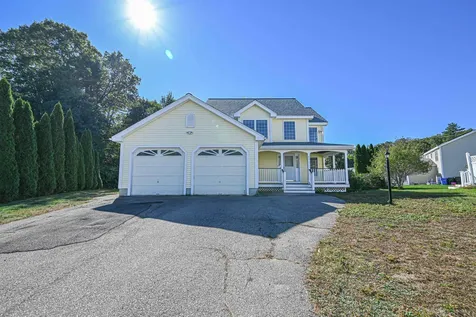 21 Prairie Court Manchester NH 03102