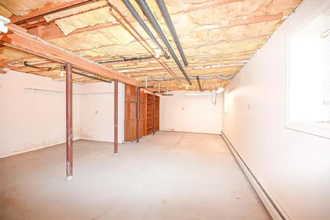 21 Prairie Court Manchester NH 03102