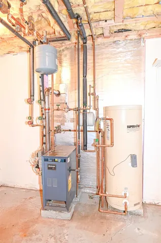 21 Prairie Court Manchester NH 03102