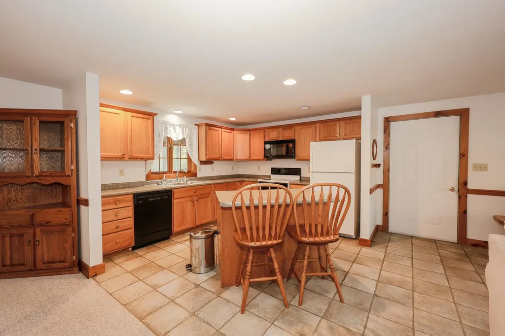 35 Foch Street Goffstown NH 03045