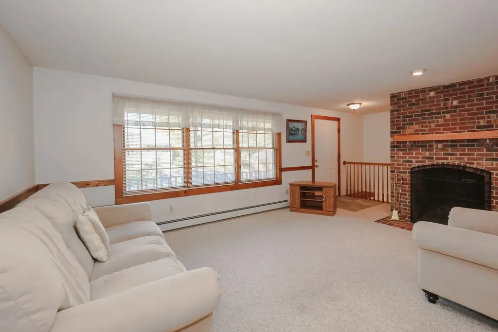 35 Foch Street Goffstown NH 03045