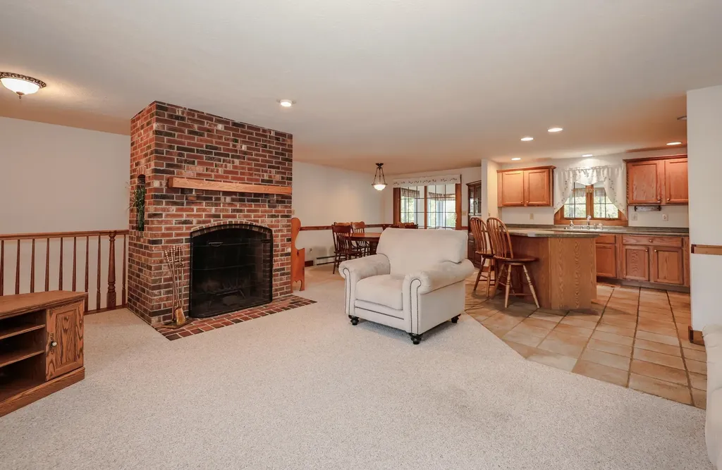 35 Foch Street Goffstown NH 03045