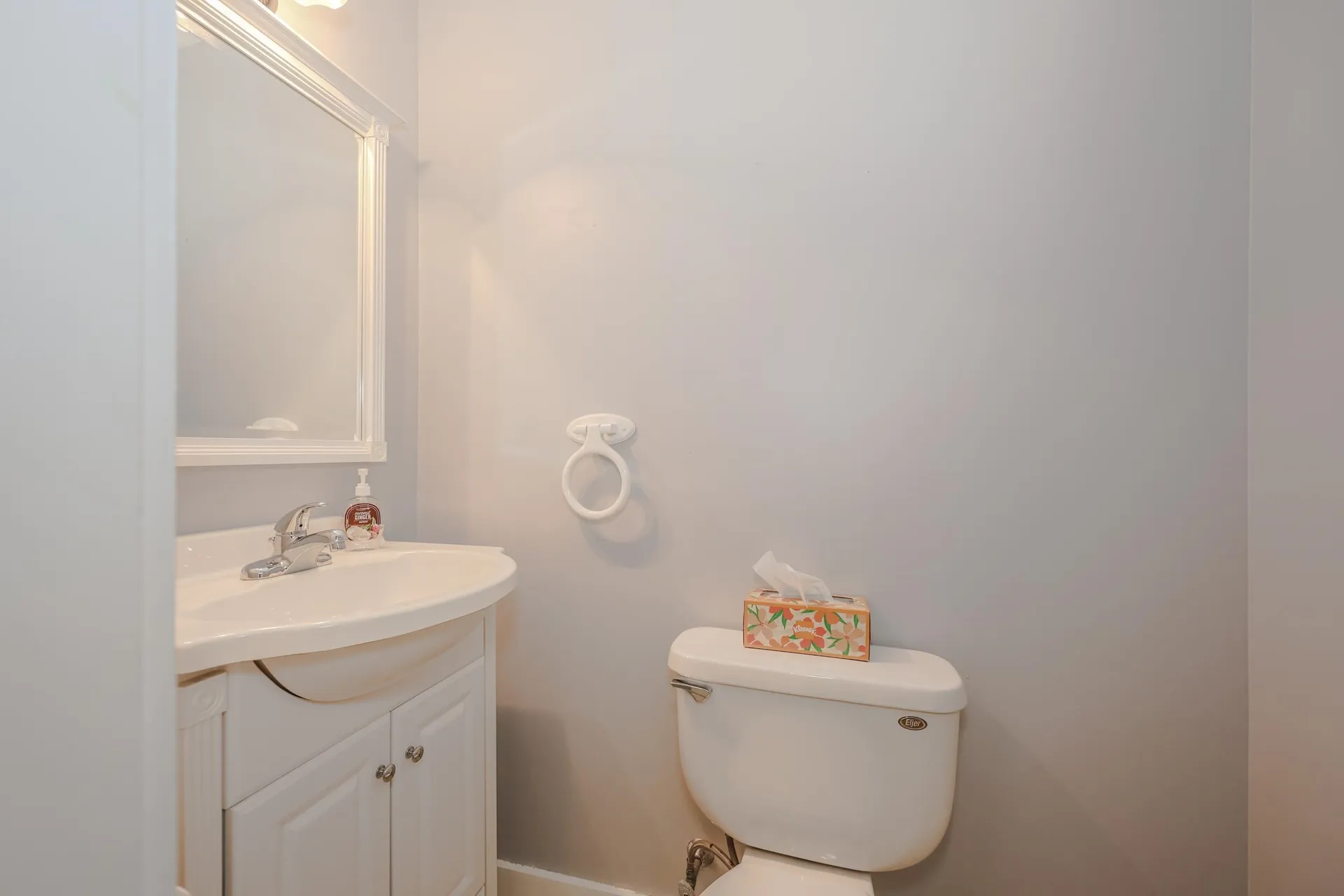 35 Foch Street Goffstown NH 03045