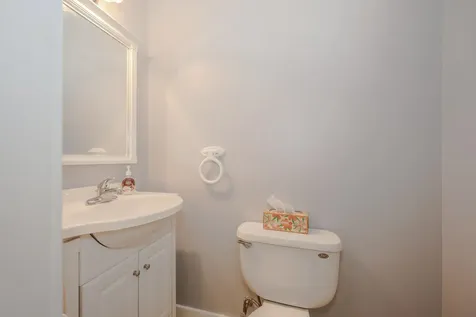 35 Foch Street Goffstown NH 03045