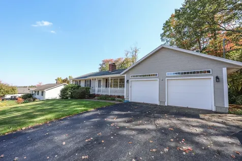 35 Foch Street Goffstown NH 03045