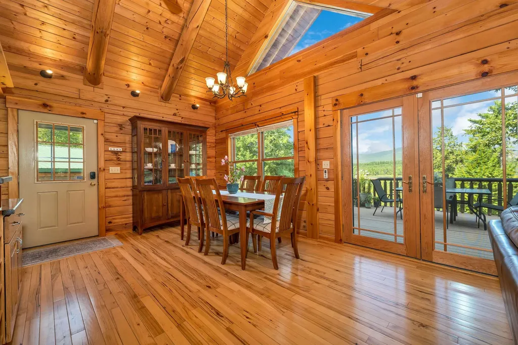 24 Shirley Way Tuftonboro NH 03853