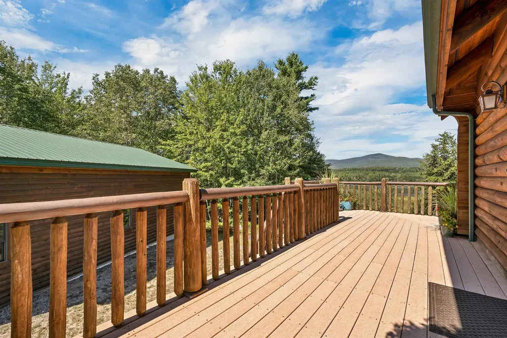 24 Shirley Way Tuftonboro NH 03853