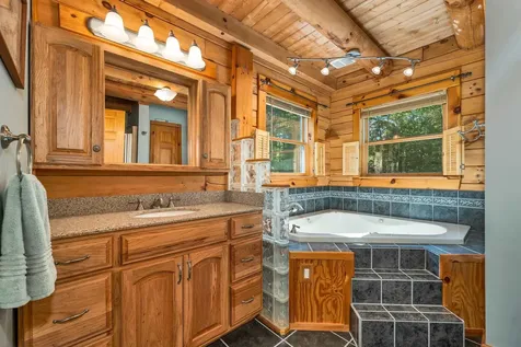 24 Shirley Way Tuftonboro NH 03853