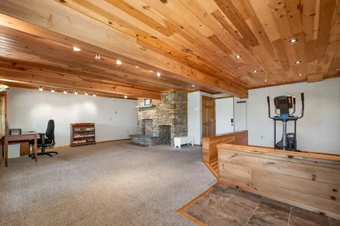 24 Shirley Way Tuftonboro NH 03853