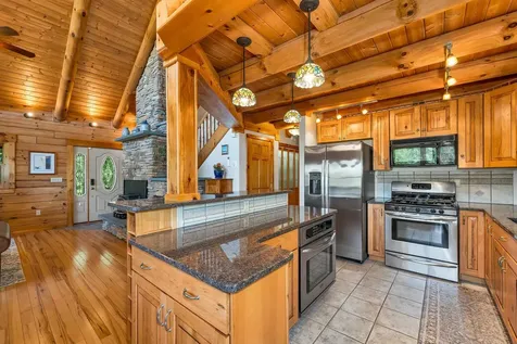 24 Shirley Way Tuftonboro NH 03853