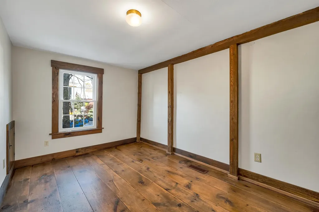 300 New Hampshire Route 25 Warren NH 03279