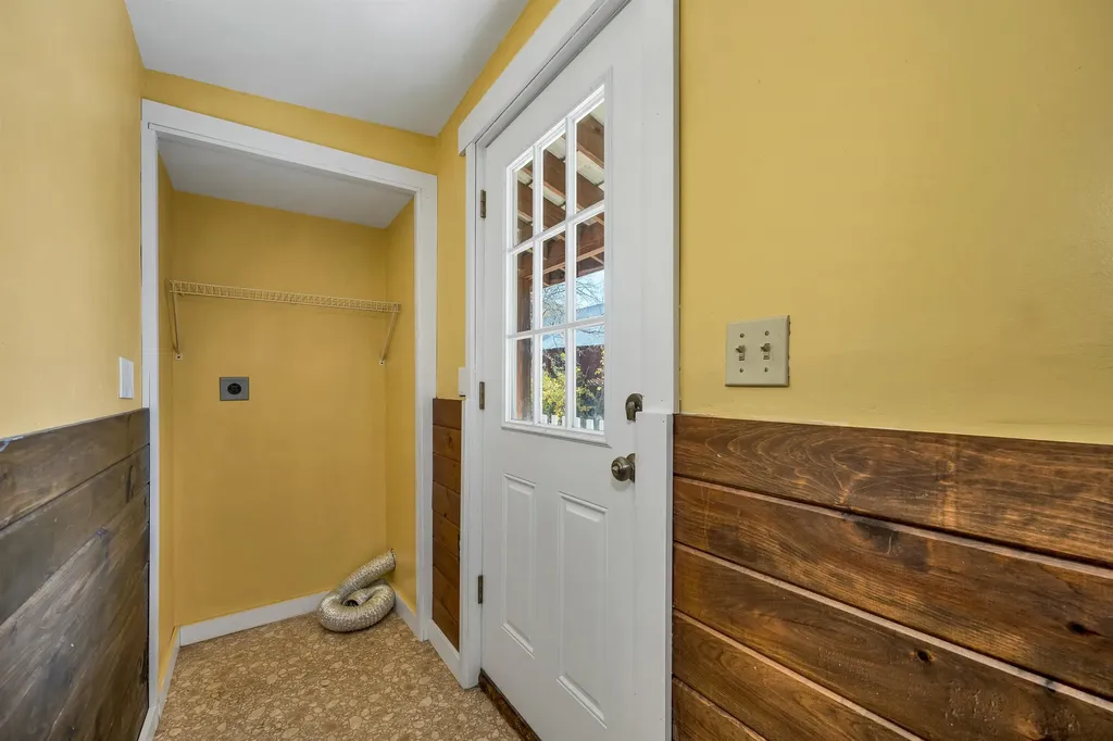 300 New Hampshire Route 25 Warren NH 03279