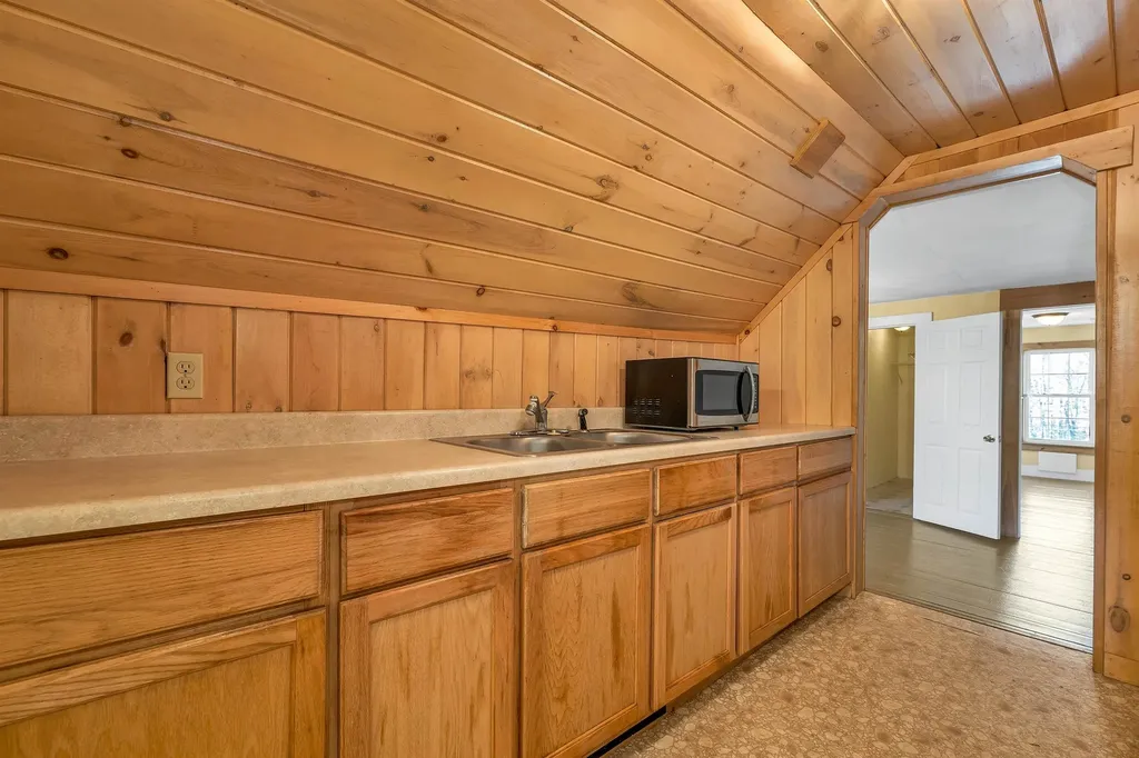 300 New Hampshire Route 25 Warren NH 03279