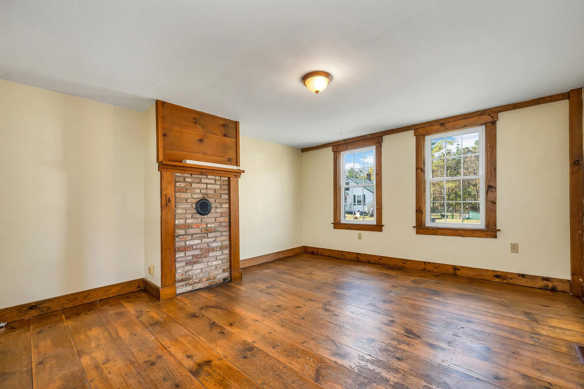 300 New Hampshire Route 25 Warren NH 03279