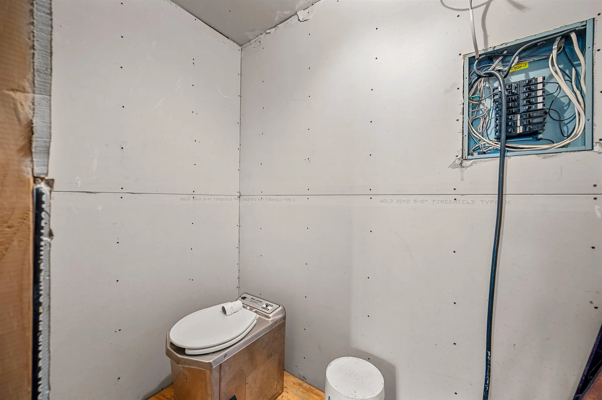 00 Devil's Washbowl Road Moretown VT 05660