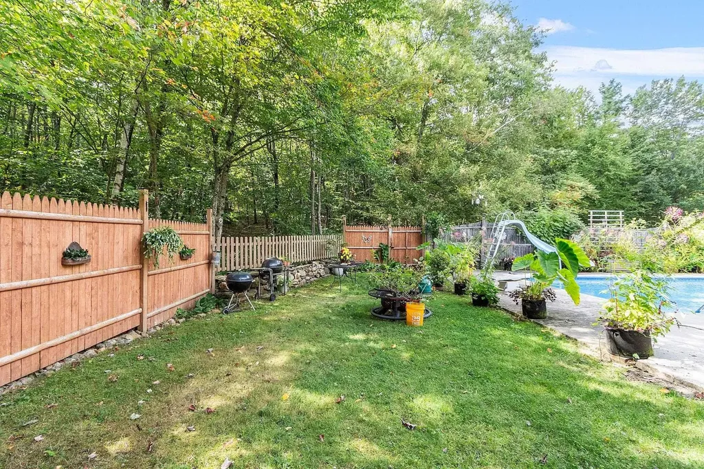 17 Ashburnham Road New Ipswich NH 03071