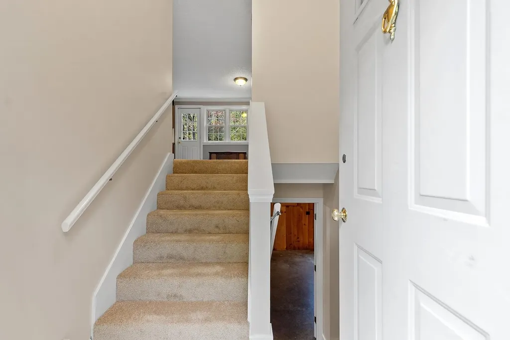 17 Ashburnham Road New Ipswich NH 03071