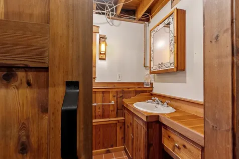 17 Ashburnham Road New Ipswich NH 03071