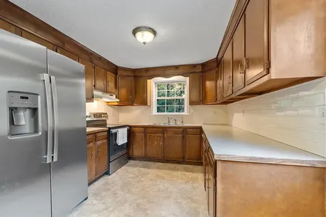 17 Ashburnham Road New Ipswich NH 03071