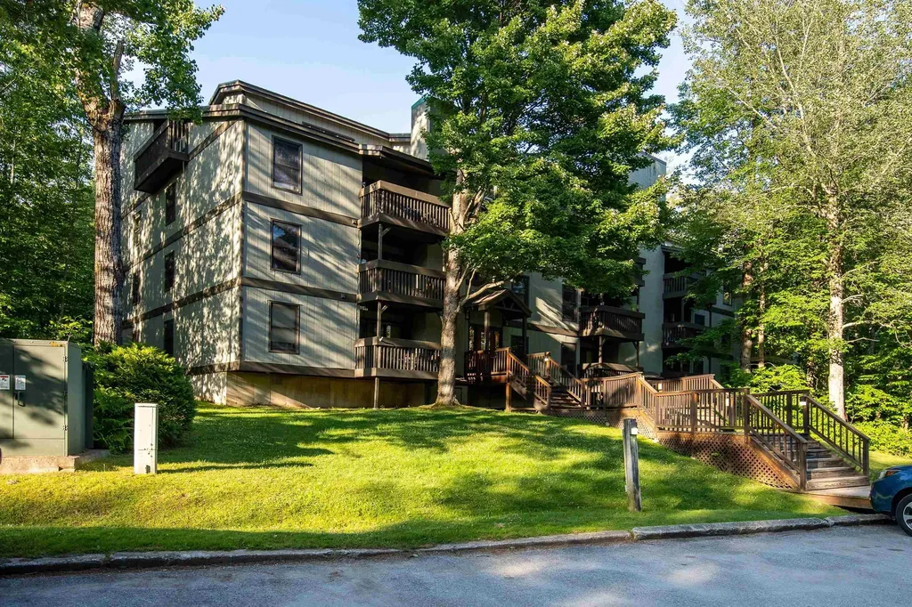 37 Gateway Court Mendon VT 05701-7461