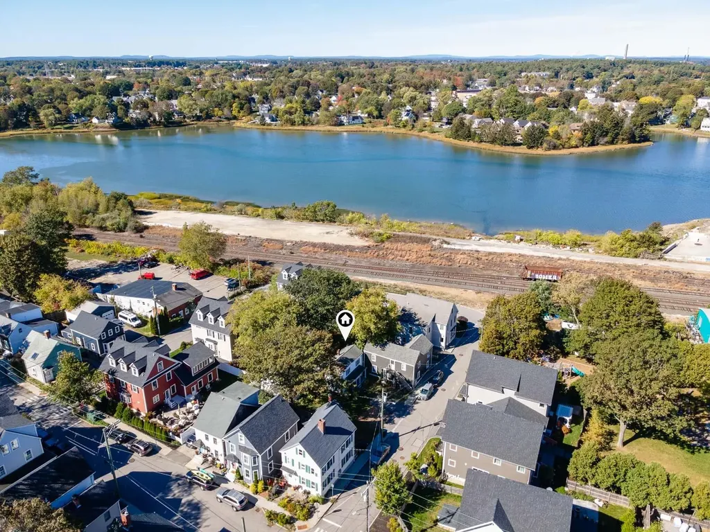 92 Brewster Street Portsmouth NH 03801