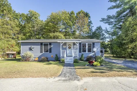 53 Rachael Circle Goffstown NH 03045