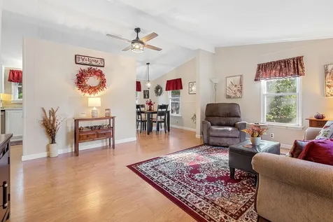 53 Rachael Circle Goffstown NH 03045