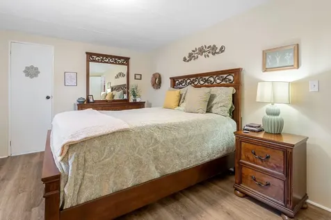 53 Rachael Circle Goffstown NH 03045