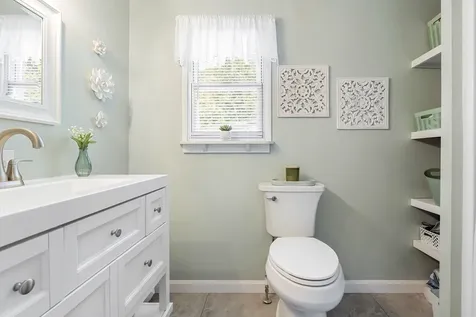 53 Rachael Circle Goffstown NH 03045