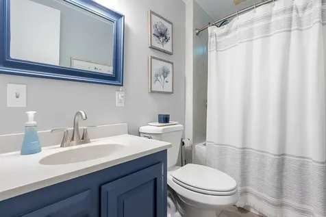 53 Rachael Circle Goffstown NH 03045