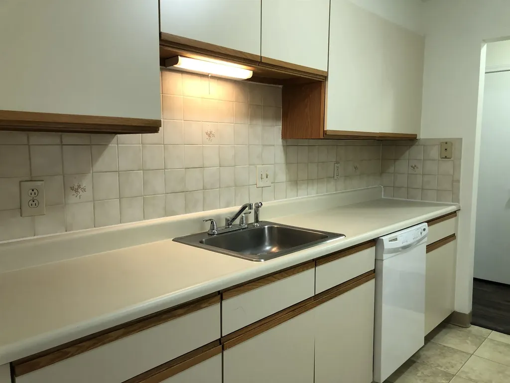 383 Huse Road Manchester NH 03103