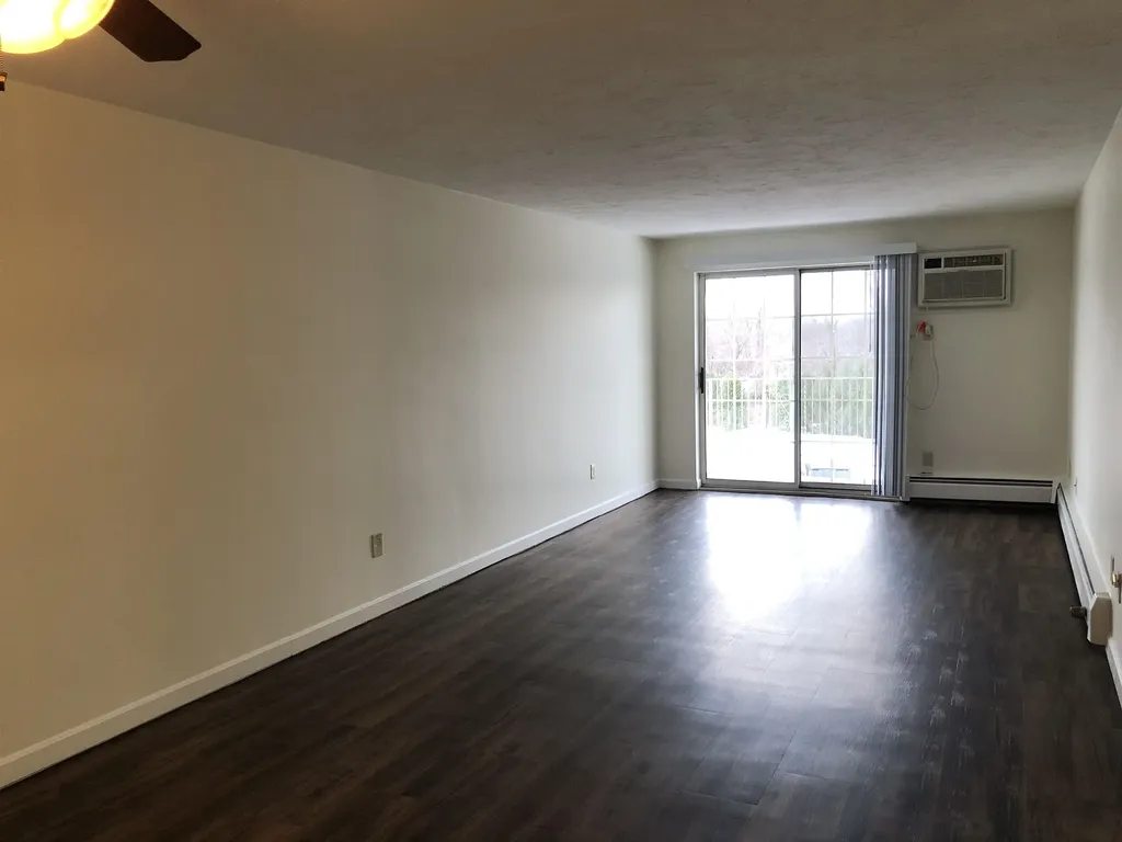 383 Huse Road Manchester NH 03103