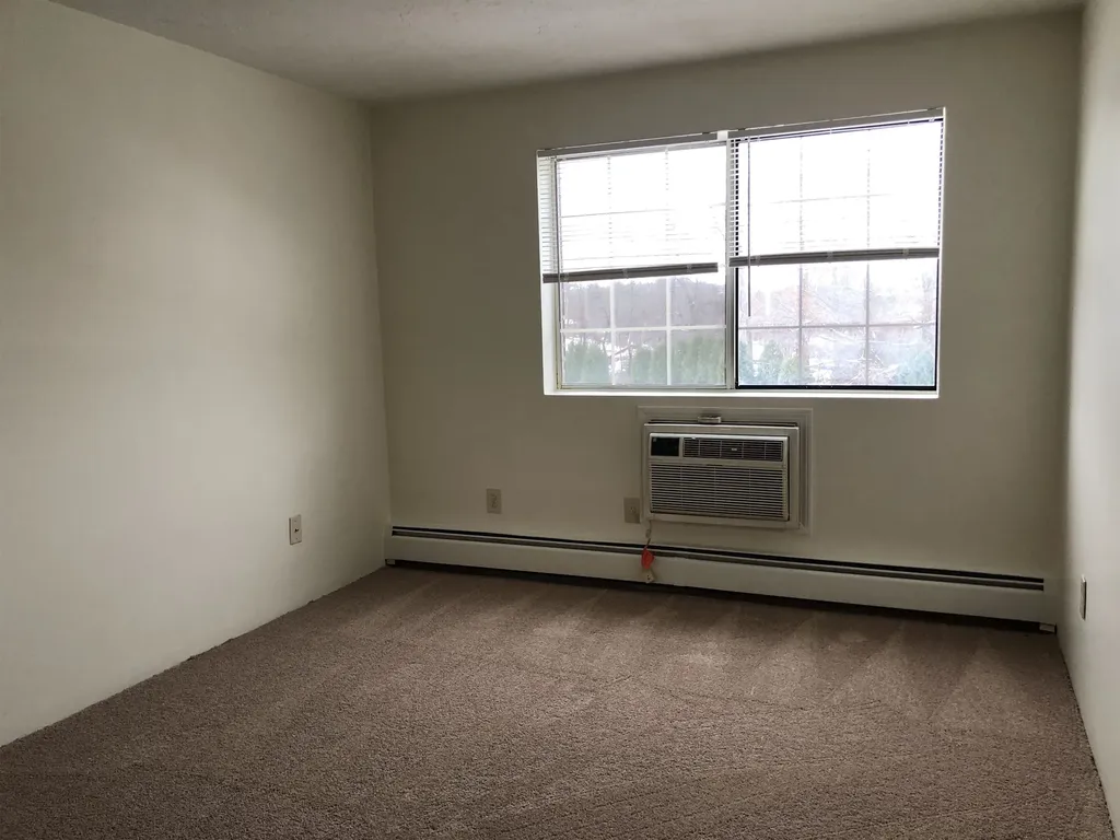 383 Huse Road Manchester NH 03103