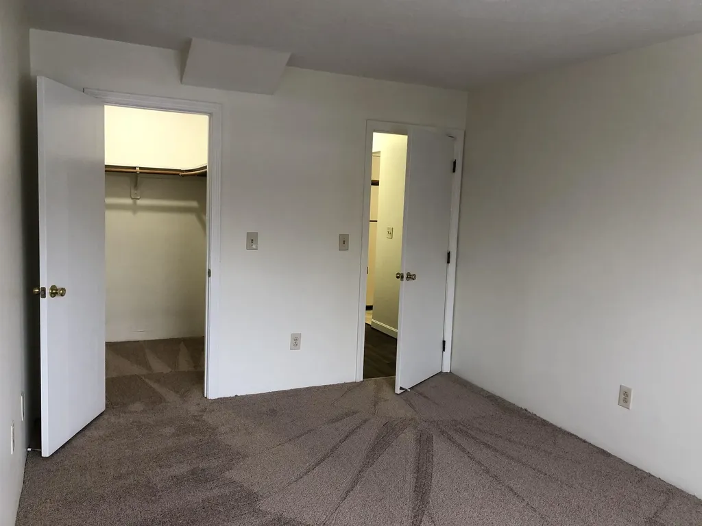 383 Huse Road Manchester NH 03103