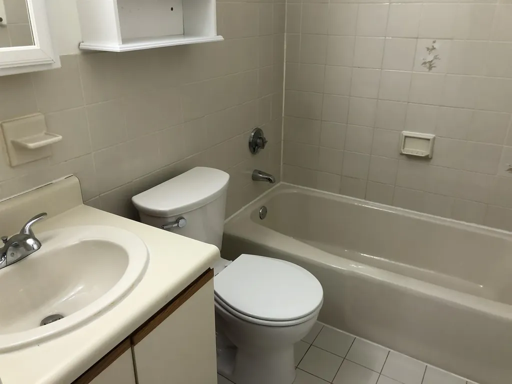 383 Huse Road Manchester NH 03103