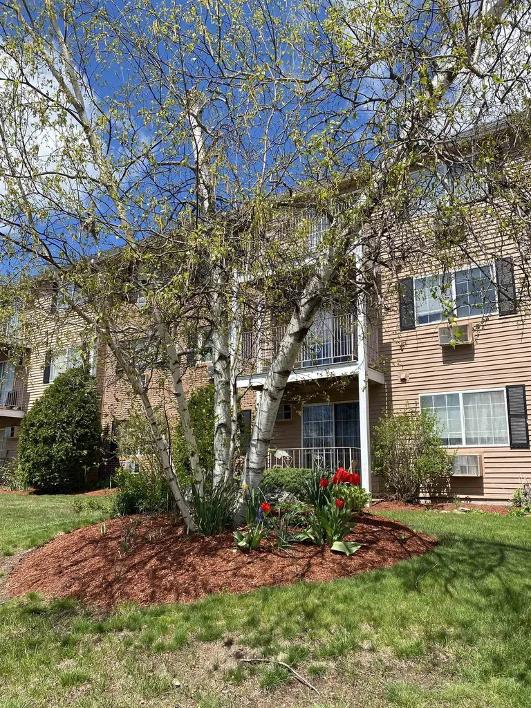 383 Huse Road Manchester NH 03103