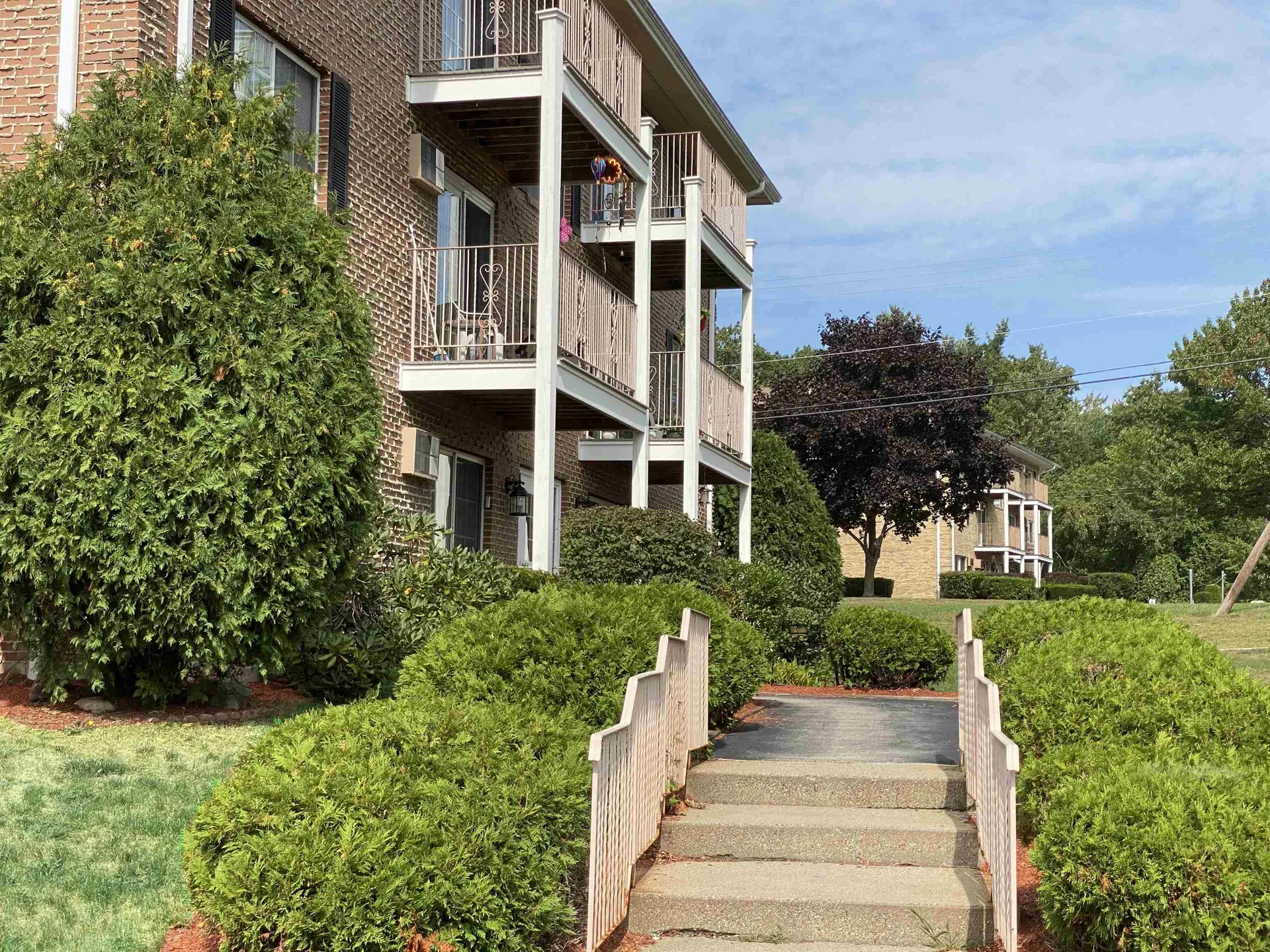 383 Huse Road Manchester NH 03103