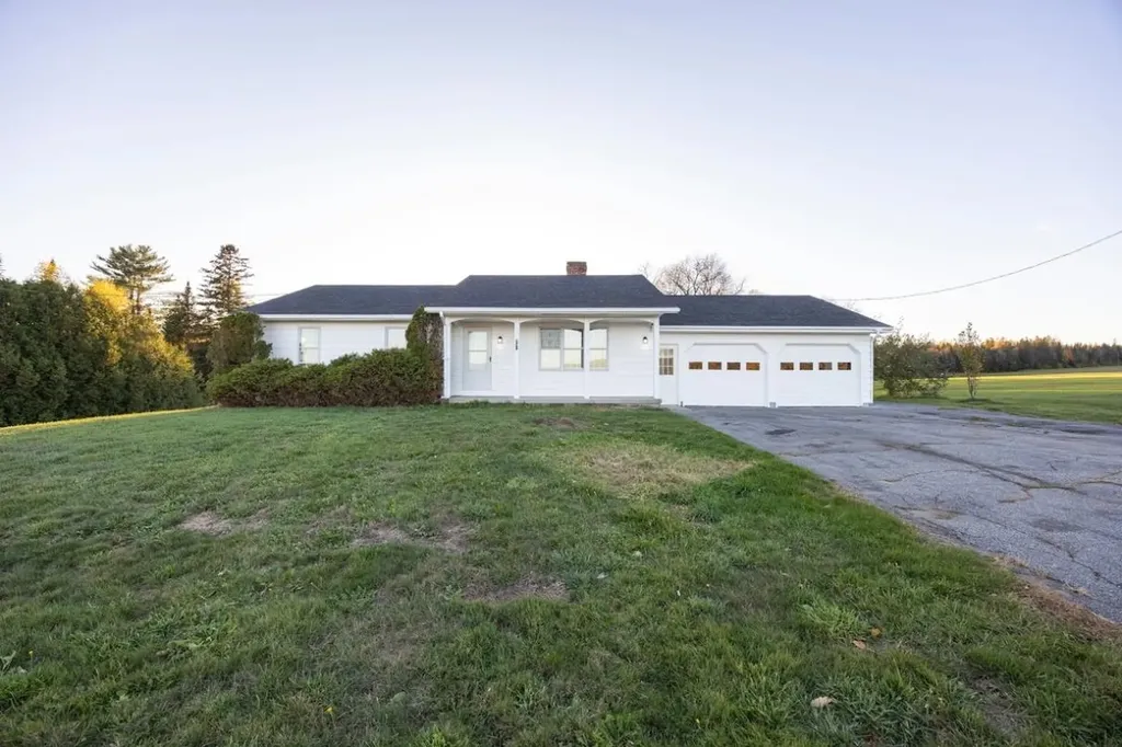 833 Milan Road Milan NH 03588