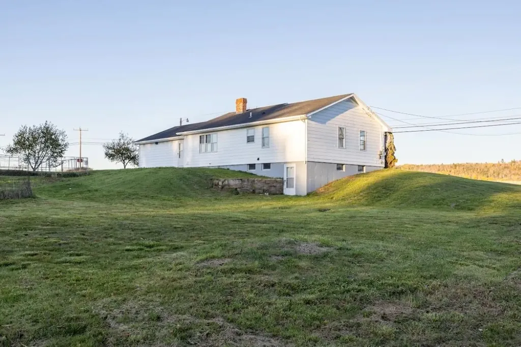 833 Milan Road Milan NH 03588