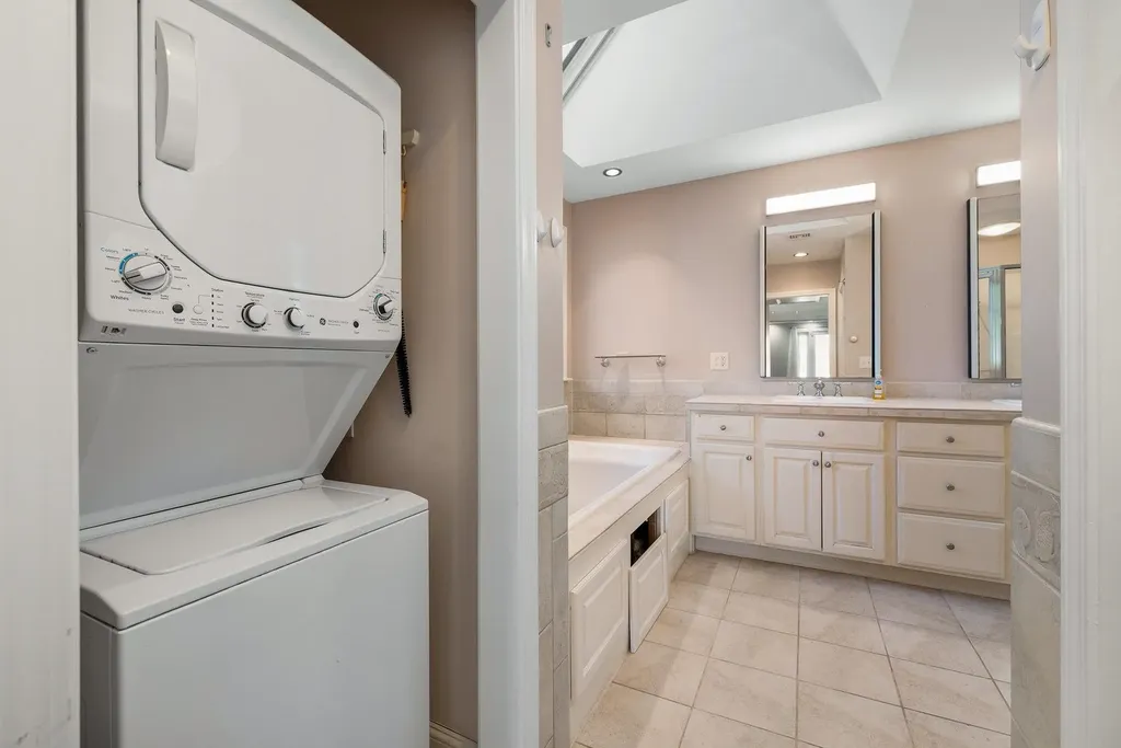 28 Ocean Street New Castle NH 03854