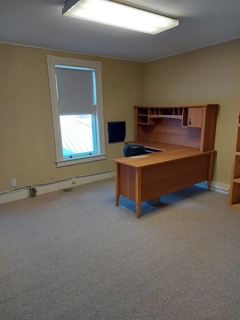 136 Main Street Chester VT 05143