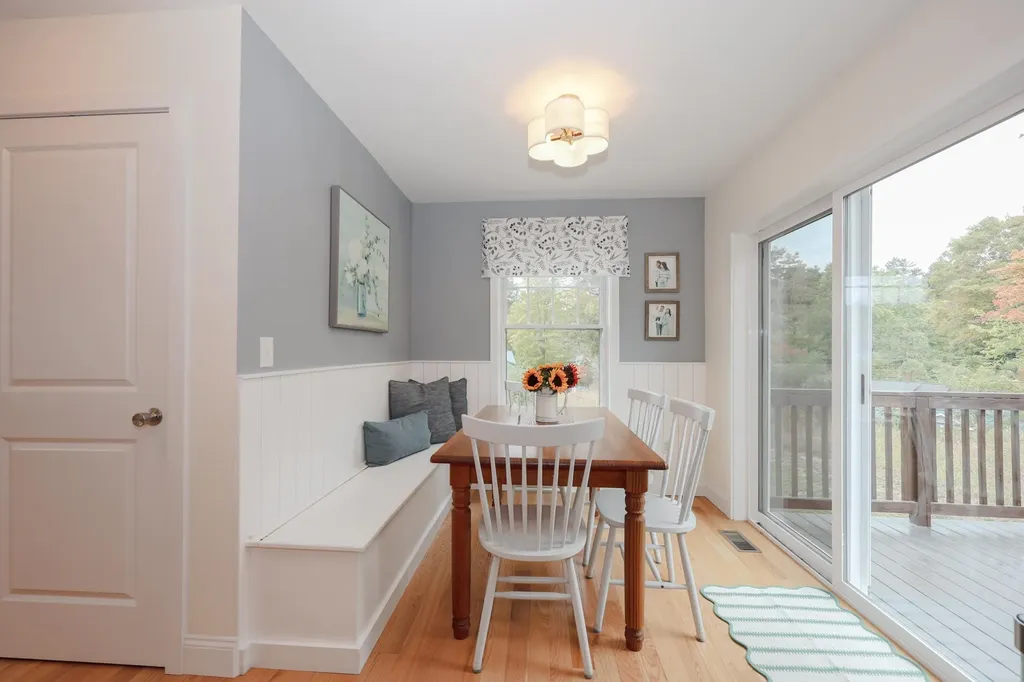 19 Biggs Avenue Epping NH 03042