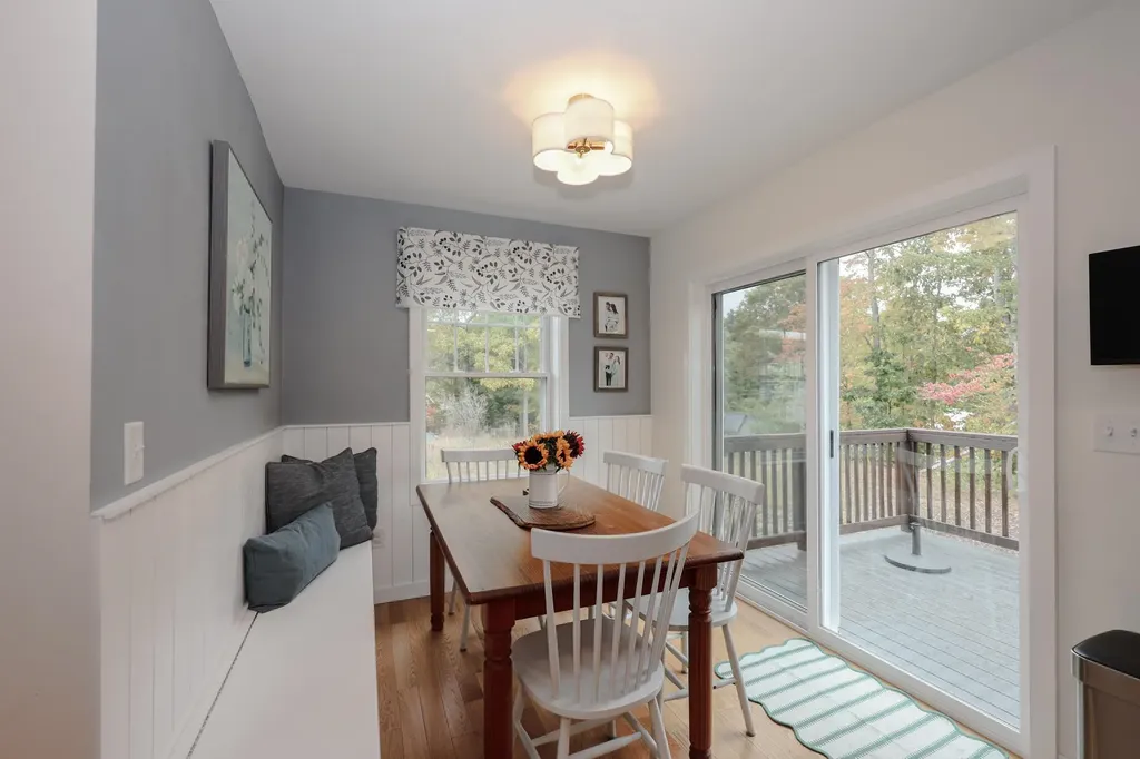 19 Biggs Avenue Epping NH 03042