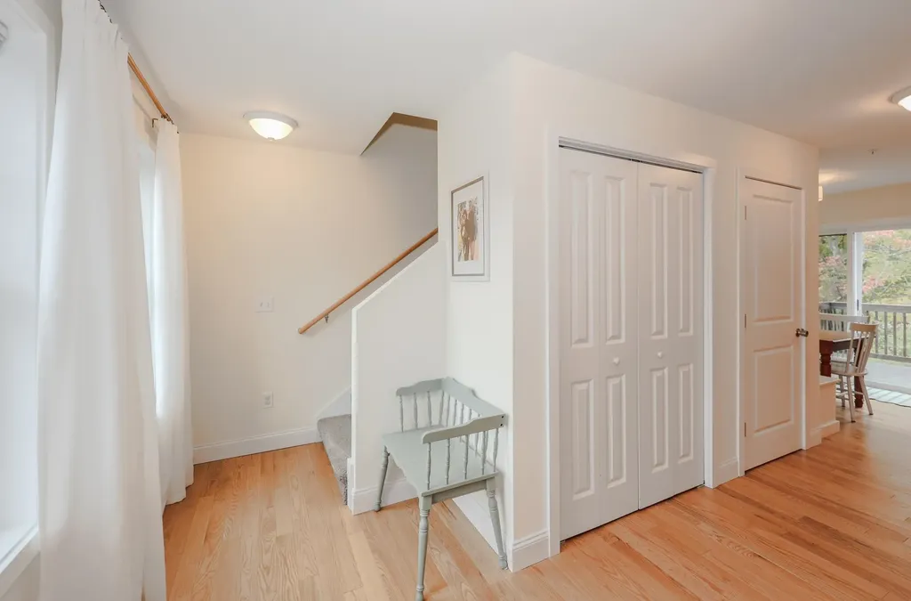 19 Biggs Avenue Epping NH 03042