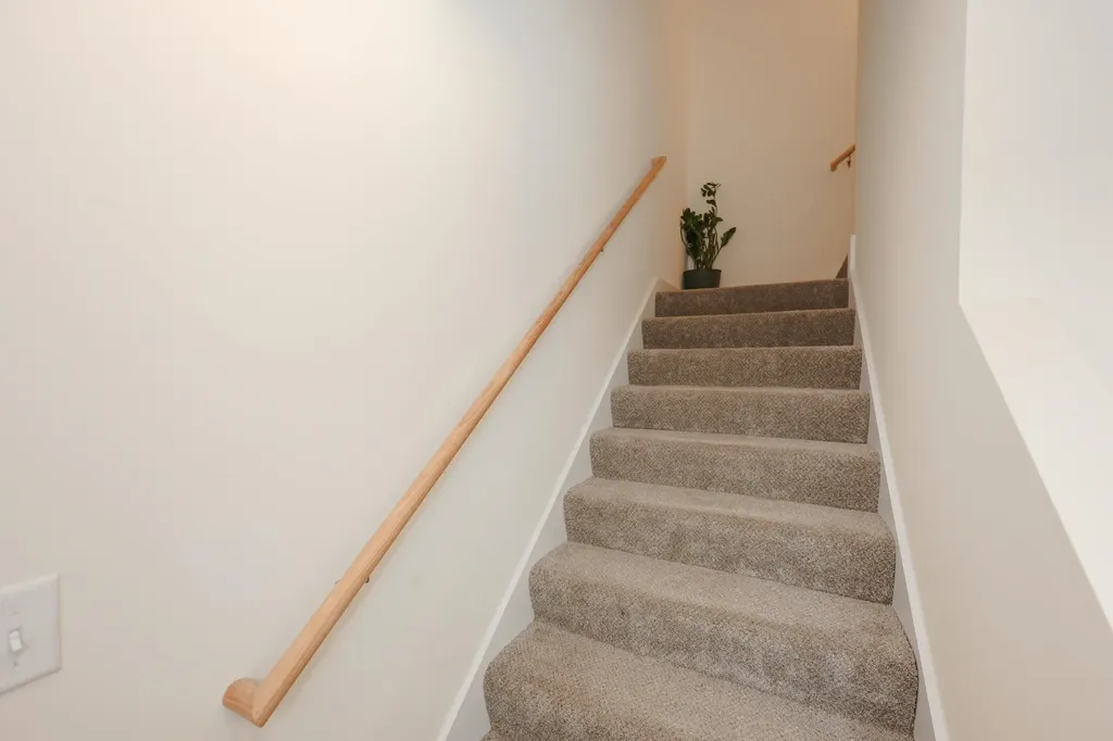 19 Biggs Avenue Epping NH 03042