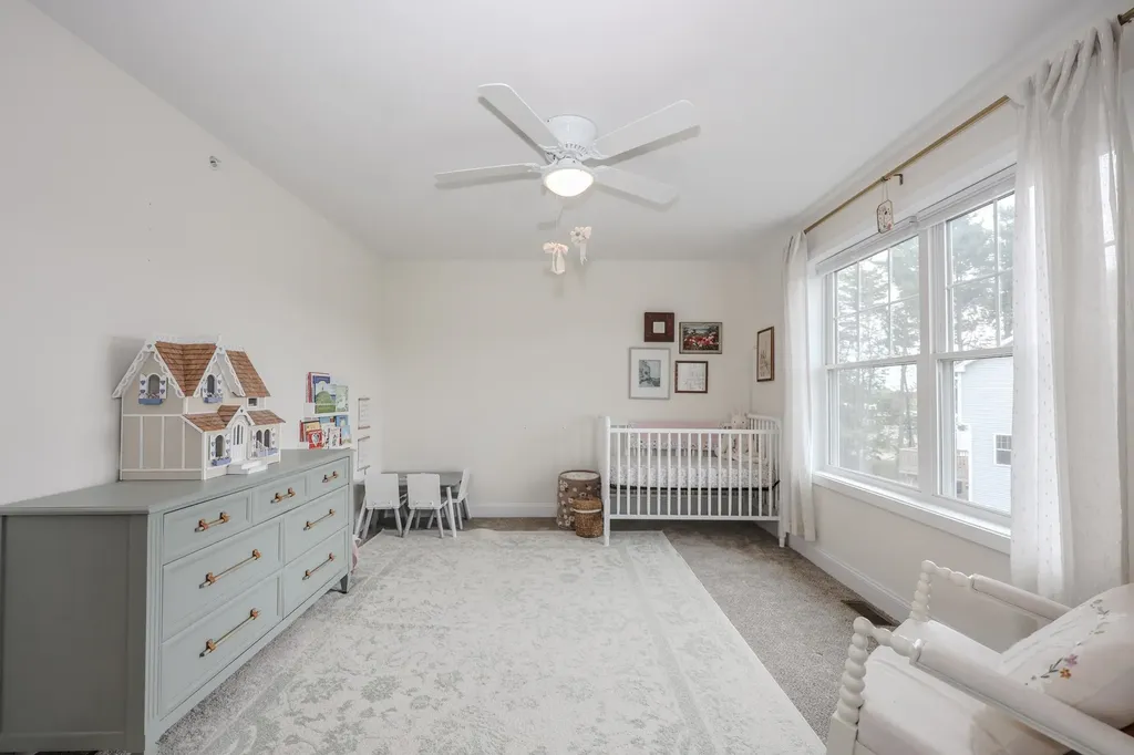 19 Biggs Avenue Epping NH 03042