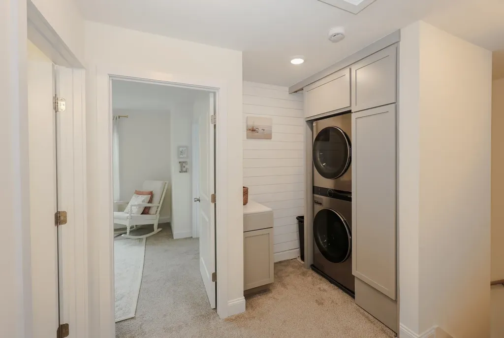 19 Biggs Avenue Epping NH 03042