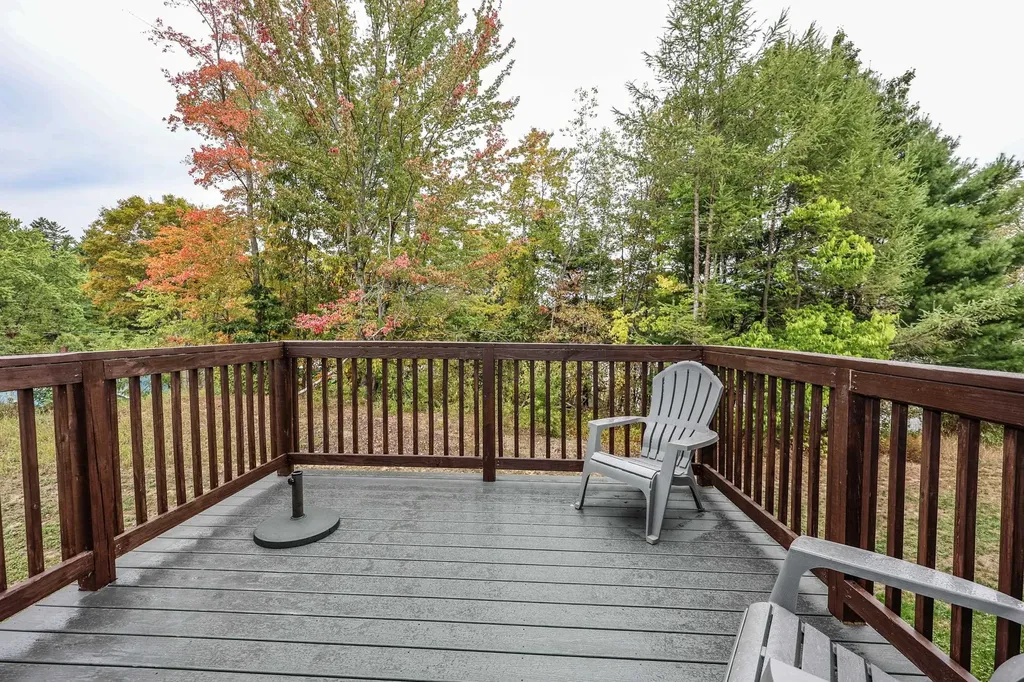 19 Biggs Avenue Epping NH 03042