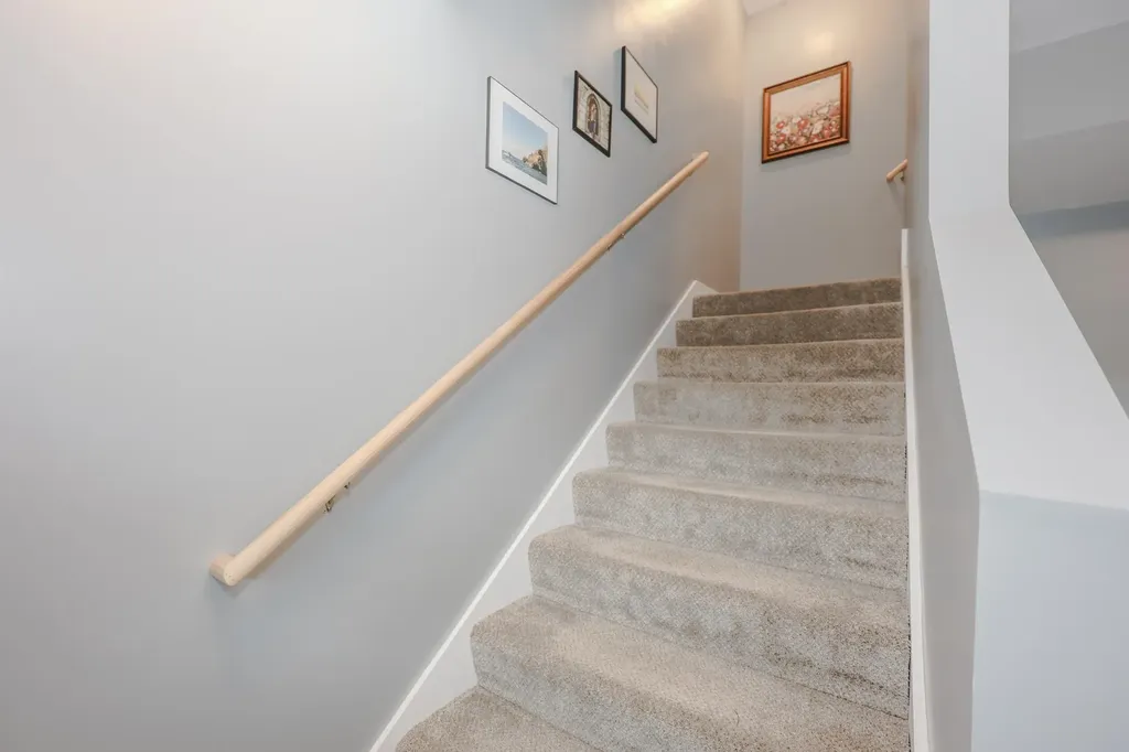 19 Biggs Avenue Epping NH 03042